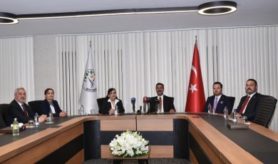 Erbakan'ın Sözlerini Hatırlatan Yıldırım Toplumsal Huzur ve Demokratik Siyaset Çağrısı Yaptı