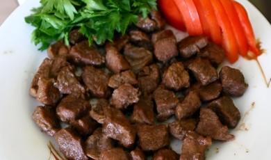 Kurban Bayramı’nda Sofradaki Gizli Tehlikelere Karşı Uzmanlar Uyarıyor