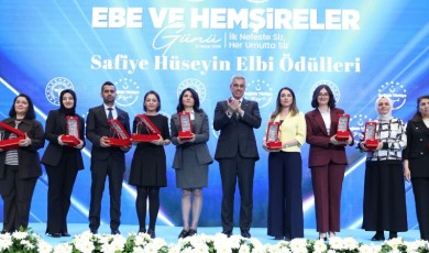 Sağlık Bakanı Kemal Memişoğlu Battalgazi Devlet Hastanesi Personelini Ödüllendirdi
