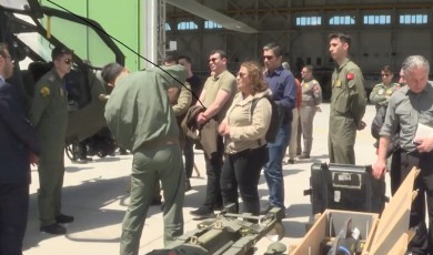 Savunma Muhabirleri İkinci Kara Havacılık Alay Komutanlığı'nda Hava Sistemlerini İnceledi