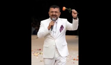 Siyasetin Gündemine Arabesk Ayarı! Müslüm Gürses'in Unutulmaz Eseri Veli Ağbaba İçin Yeniden Yorumlandı