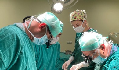 Bakan Memişoğlu ve YÖK Başkanı Özvar'dan Peş Peşe Tebrik: Türk Hekimler Küresel Ölçekte Tarih Yazdı