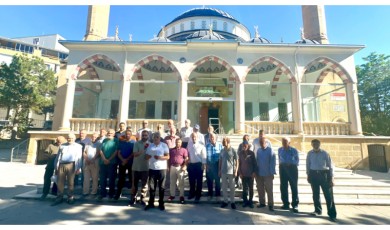 Battalgazi İlçesinde Görevini Yapan Din Görevlisinin Burnu Kırıldı
