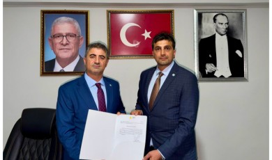 Eğitimci ve Siyasetçi Altuğ Gürkan Demir Yeşilyurt İlçe Başkanı Oldu