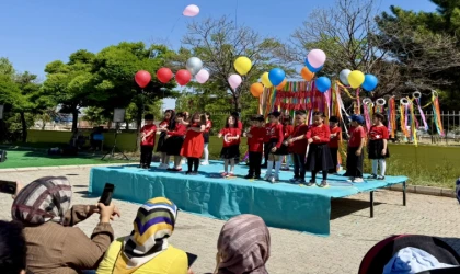 Geleceğin Büyükleri İlk Mezuniyet Heyecanını Yaşarken Sahnedeki Performanslar Velileri Hem Ağlattı Hem Gururlandırdı