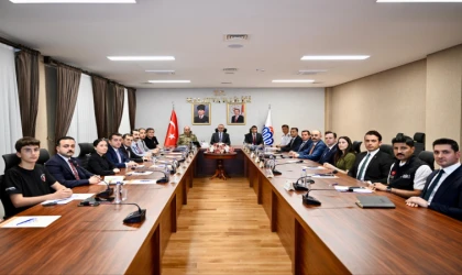 Güvenlik Güçleri Kuş Uçurtmadı: Binlerce Araç Ve Kişi Mercek Altına Alındı