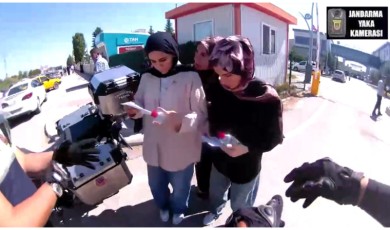 Jandarma Zamanla Yarıştı: İkiz Kardeşler Sınava Beş Dakika Kala Yetiştirildi