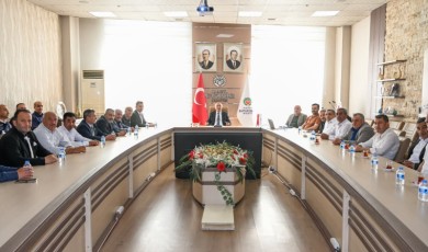 Kaotik Ortamdan Modern Geleceğe: Başkan Sami Er Deprem Sonrası Atılan Adımları Muhtarlarla Paylaştı