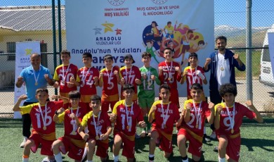 Malatya Temsilcileri Muş'ta Düzenlenen Futbol Müsabakalarında Grup Şampiyonu Oldu