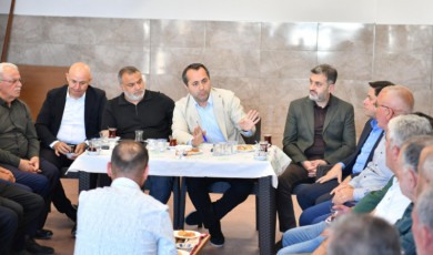 Milletvekili Abdurrahman Babacan Don Afeti Sonrası Kayısı Esnafının Son Durumunu İnceledi