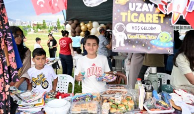 Minik Ellerin Büyük Dayanışması: Malatya’da Çocuklar Yetimler İçin Ticaret Yaptı