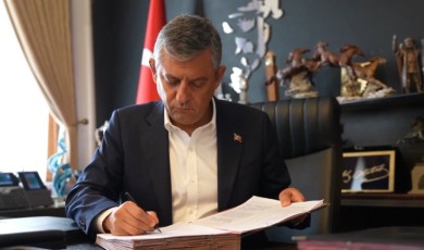 CHP Ana Muhalefet Konumunu Kaybetti! Yeni Parti Meclis Dengesini Sildi Süpürdü