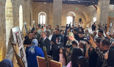 Kalbimdeki Sanat Projesi Kapsamında Yüz Anlamlı Eser Sergiye Açıldı