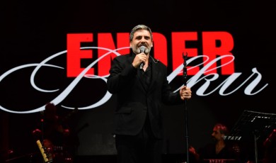 Kayısı Festivali'nde Sahne Alan Ender Balkır Fahri Kayahan'ı Andı