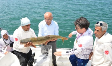 Malatya'da Düzenlenen Turna Balığı Yarışması Uluslararası Katılımla Gerçekleşti