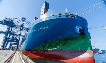 Türkiye’nin ilk ve en büyük LNG’li konteyner gemilerinden Kaşif Kalkavan, ilk uğrağını Marport’ta gerçekleştirdi