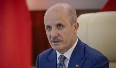 YÖK Başkanı Özvar Tercih Yapacak Adaylara Geleceğin Mesleklerini İşaret Etti