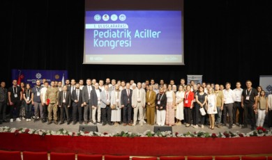 Depremin Ardından Malatya'da İlk Uluslararası Sağlık Kongresi Düzenlendi