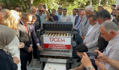 Kayısı Üreticisinin İş Gücü Çilesi Geliştirilen Bu Makine Sayesinde Son Buluyor