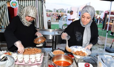 Malatya Kültür Yolu Festivali Kapsamında Düzenlenen Ev Hanımları Yöresel Yemek Yarışması Tamamlandı