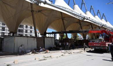 Malatya’da Deprem Sonrası Bir Dönem Daha Kapanıyor: Konteynerler Kaldırılıyor