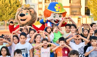 Yeşilyurt Yaz Akşamları İlyas Mahallesi'nde Coşkuyla Kutlandı