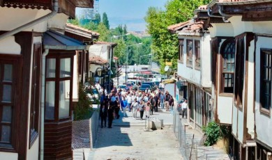 Yeşilyurt’ta 512 Konut Tamamlandı, 144 Konut İçin Çalışmalar Sürüyor