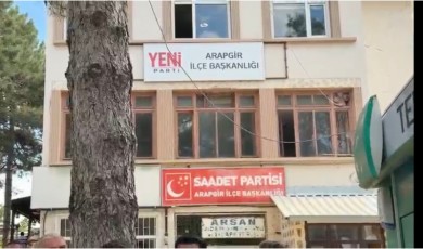 Arapgir’de Parti Binası Gerilimi Sokağa Taştı! Polis Tarafların Arasına Girdi