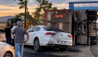 Cafana Mahallesi'ndeki Feci Kazada Ağır Yaralanan Adliye Çalışanının Hayati Tehlikesi Sürüyor