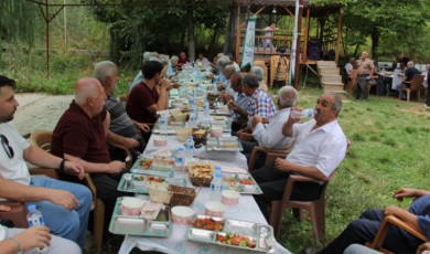 Darende Lisesi Mezunları 48 Yıl Sonra Yine Aynı Çatı Altında Buluştu