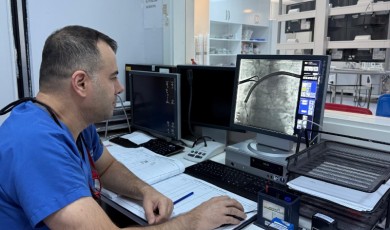 Malatya'da Enfekte Kalp Pili ve Elektrot Çıkarma İşlemleri Başarıyla Uygulanıyor