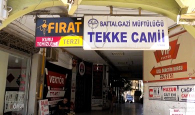 Tekke Camisi Esnafının Yıllardır Süren Hasar Düğümü Mühürle Son Buldu