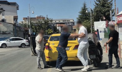 Trafikte Araçtan İnmeden Önce İki Kere Düşünün: Sonu 180 Bin Lira! 60 Gün Ehliyetsiz...