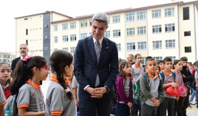 Yapımı Tamamlanan İkizce İlkokulu Kapılarını Öğrencilere Açtı