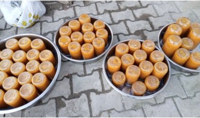 Darende İlçesinde Dağlardan Toplanan Alıçlar Geleneksel Yöntemlerle Marmelata Dönüştürülüyor