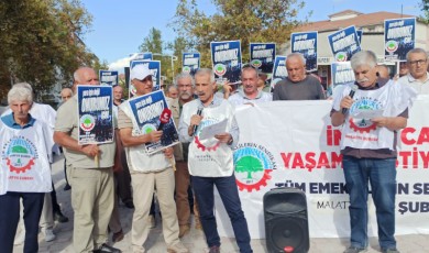 Emekliler İnsanca Yaşam ve Onurlu Bir Aylık Talebiyle Meydana İndi