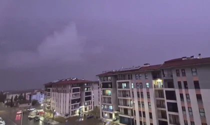Gece Yarısı Çakan Şimşekler Malatya Semalarını Aydınlattı