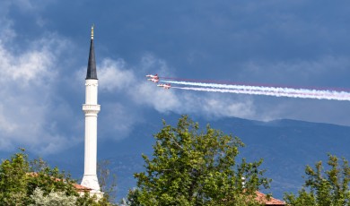 Gökyüzündeki Şimşekler Türk Yıldızlarının Akrobasi Hareketleriyle Görsel Şölene Dönüştü