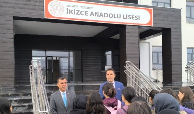 İkizce Anadolu Lisesinin Yeni Binasında İlk Ders Heyecanı Yaşandı