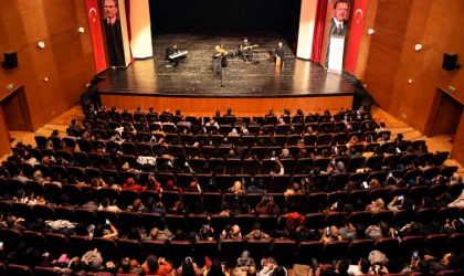 Javadoff Etkileyici Keman Performansıyla Malatya’da Unutulmaz Bir Geceye İmza Attı
