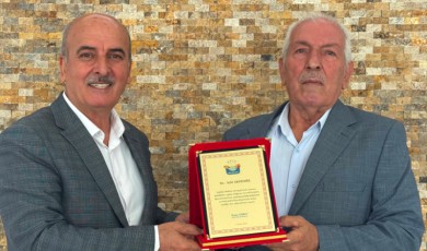 Kapısını Çalana Asla 'Yok' Demeyen Muhtar Meslekte 40 Yılı Devirdi!