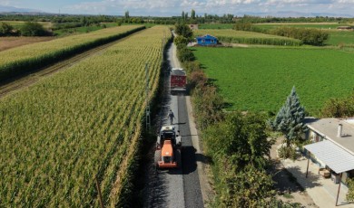 Kış Ayları Öncesi Kadıçayırı Mahallesi'nde Yol Altyapısı Güçlendirildi