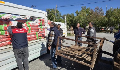 Malatya’da Üreticilere 13 İlçede Toplam 30 Tonu Aşkın Yem Bitkisi Tohumu Dağıtıldı
