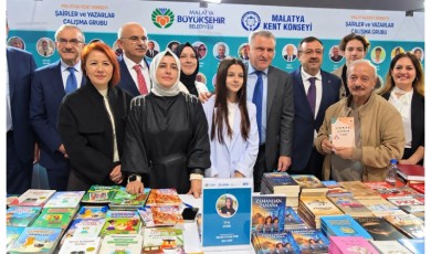 Sevgi BERK / Minik Yüreğin Büyük Kalemi: Erva Aydın ve Malatya Kitap Fuarı'nda Gurur Dolu Bir Gün