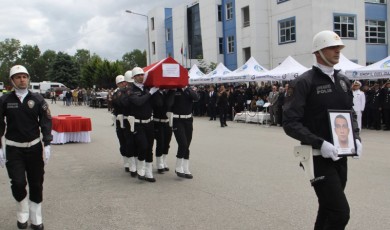 Sinop'taki Tekne Faciasında Vefat Eden Polis Memurunun Naaşı Memleketi Malatya'ya Gönderildi