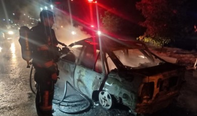 Tohma Köprüsü Mevkiinde İki Araç Çarpıştı: Çocuğun da Aralarında Bulunduğu 4 Kişi Yaralandı
