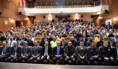Vali Seddar Yavuz Okul Güvenliği ve Okul Sporları İçin Sahaya İndi