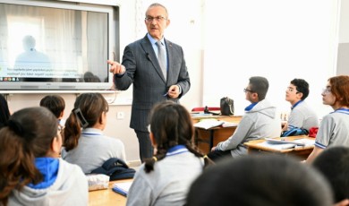 Vali Seddar Yavuz Okul Veli ve Güvenlik Birimleri İş Birliğine Dikkat Çekti
