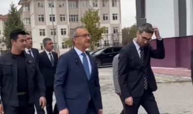 Vali Yavuz Abdulhamid Han Ortaokulunu Ziyaret Ederek Özel Eğitim Sınıfının Açılışını Gerçekleştirdi