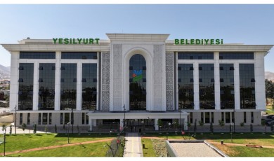 Yeşilyurt'ta Yıkılmayan Binalar, Tahsil Edilmeyen Cezalar ve Sözleşmesiz Personeller Sayıştay Raporunda!